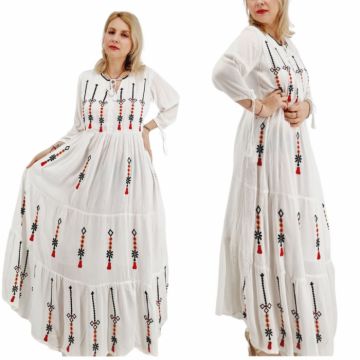 Rochie Traditionala cu broderie Sonora 3