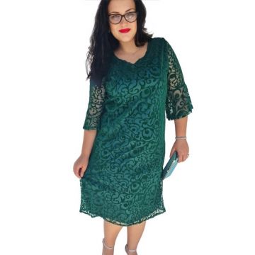 Rochie Carla, eleganta, cu broderie catifelata, culoare verde, cu decolteu rotund 1453