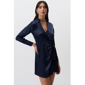 Rochie petrecuta de satin