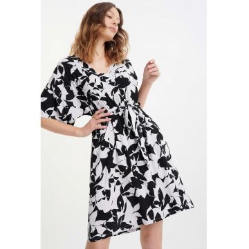 Rochie evazata cu imprimeu floral