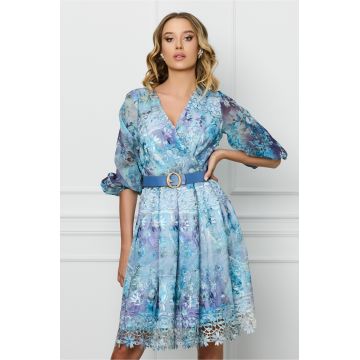 Rochie Doina bleu cu imprimeuri florale si curea in talie