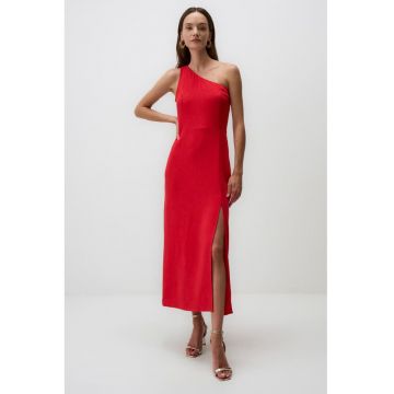 Rochie cu decolteu pe un umar si slit lateral