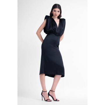 Rochie midi neagra cu bust drapat in V