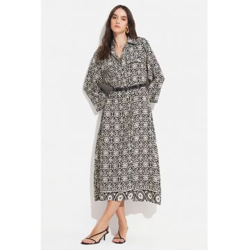 Rochie-camasa lejera cu buzunare aplicate