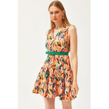 Rochie mini evazata cu model floral