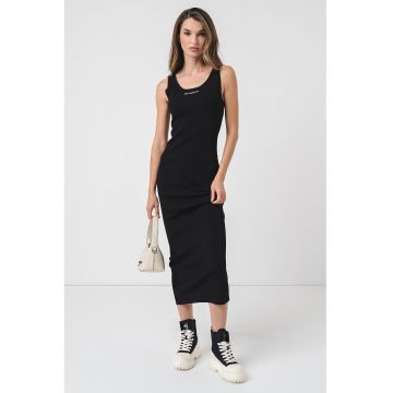 Rochie maxi tricotata si striata