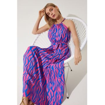 Rochie maxi cu decolteu halter si imprimeu