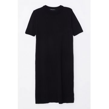 Rochie-tricou cu decolteu la baza gatului - pentru gravide