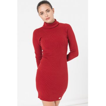 Rochie slim fit cu guler inalt