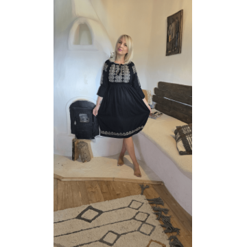 Rochie traditionala Bianca 3