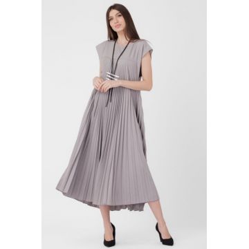 Rochie A-line lunga, plisata, din stofa fina, gri deschis