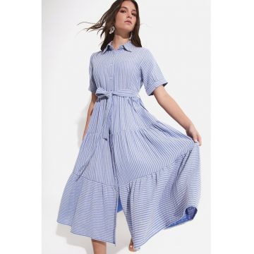 Rochie evazata cu model in dungi