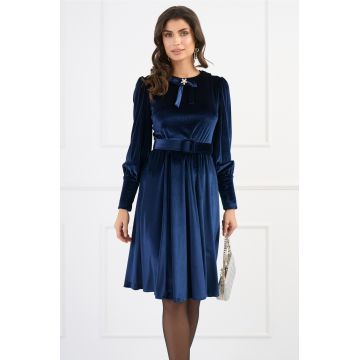 Rochie DY Fashion eleganta din catifea bleumarin cu funda la decolteu si curea in talie