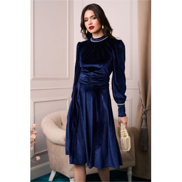 Rochie DY Fashion eleganta din catifea bleumarin cu perle la guler si mansete