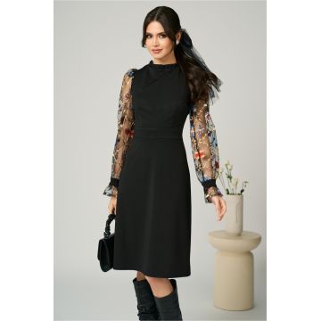 Rochie Ella Collection Iasmin eleganta din stofa neagra cu broderie pe maneci