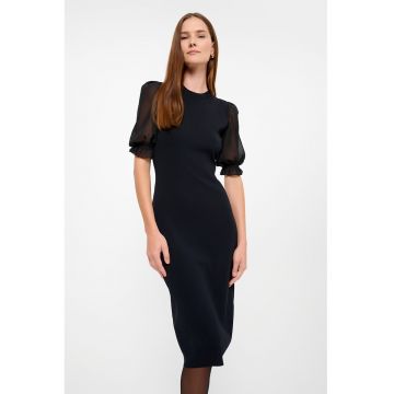 Rochie midi cu maneci bufante de plasa