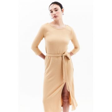 Rochie cu slit lateral