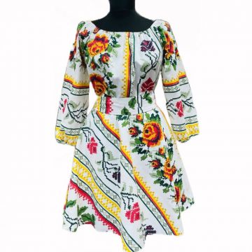 Rochie Traditionala stilizata cu motive florale Maria 5