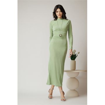 Rochie lunga eleganta din lycra verde pastel cu fronseuri