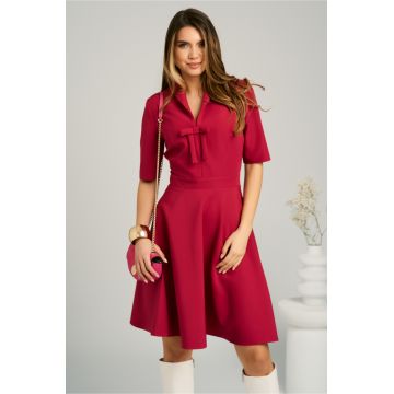 Rochie DY Fashion office din stofa magenta cu funda la bust