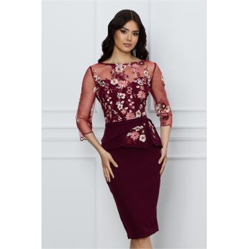 Rochie bordo cu peplum si dantela brodata floral la bust