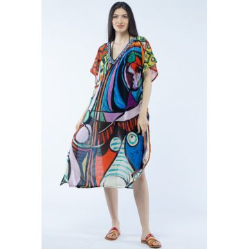 Rochie lunga de plaja tip poncho cu imprimeu dupa Girl Before a Mirror a lui Picasso